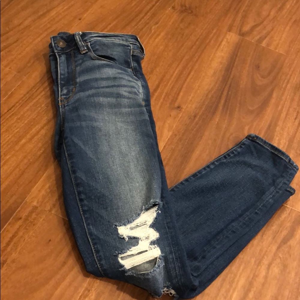 American Eagle High Waisted Jeans Size 6 Short